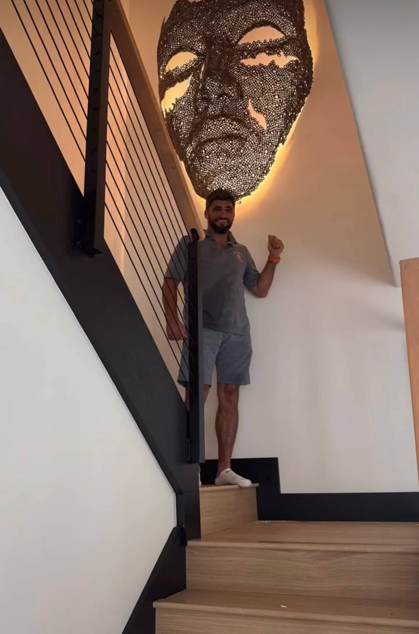 Custom art lighting on staircase