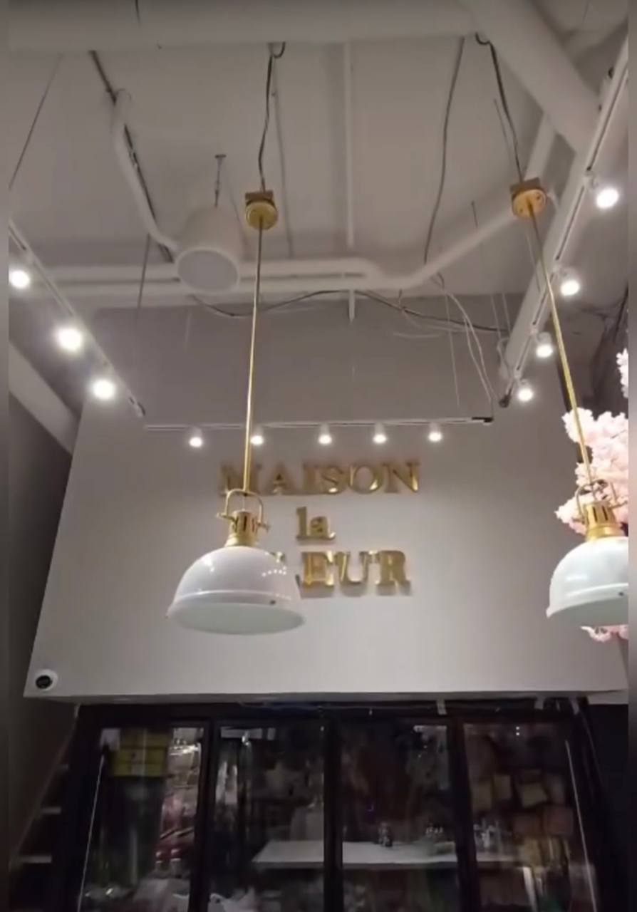 Commercial lighting